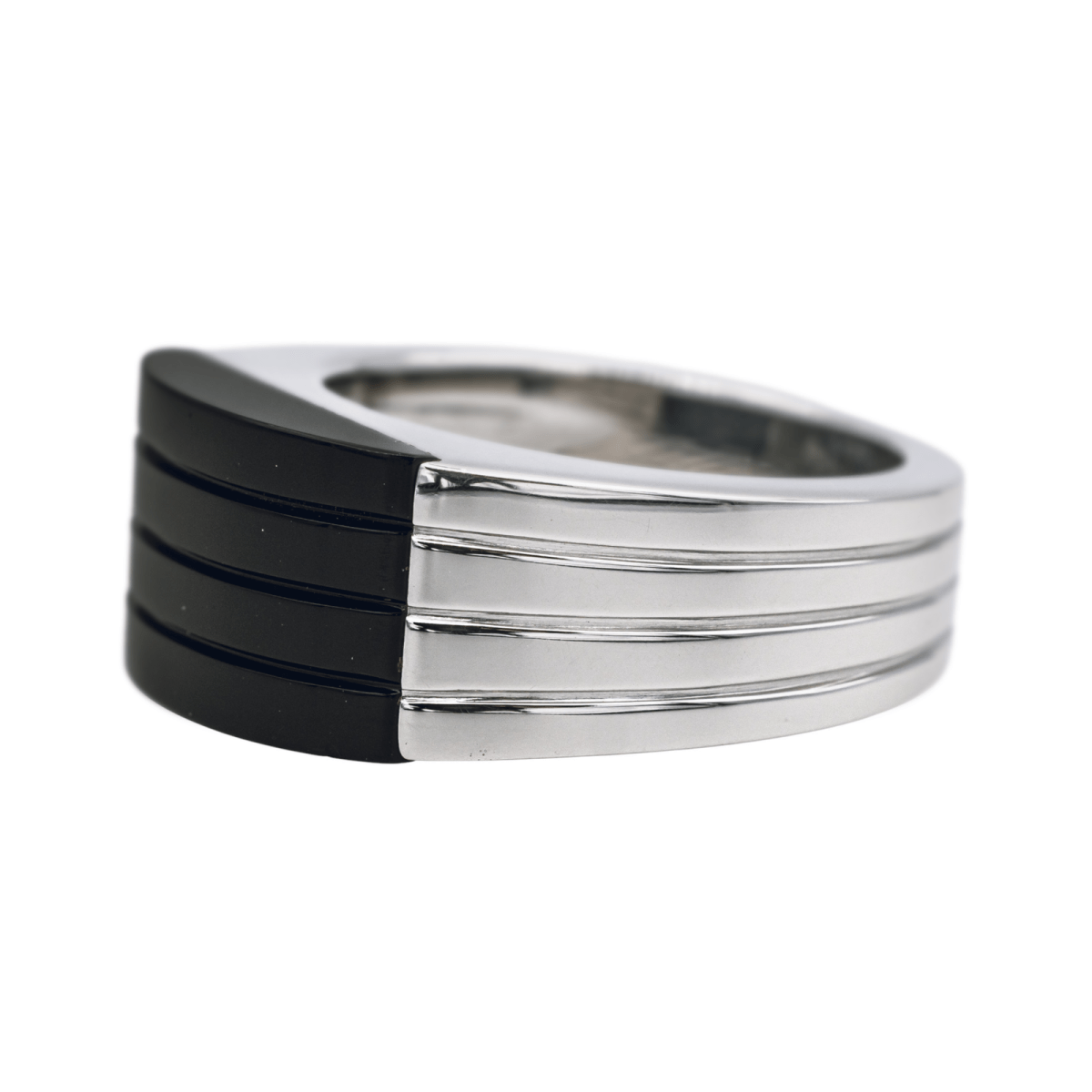 Boucheron Bague Godron Or blanc Onyx - Maison Eloe