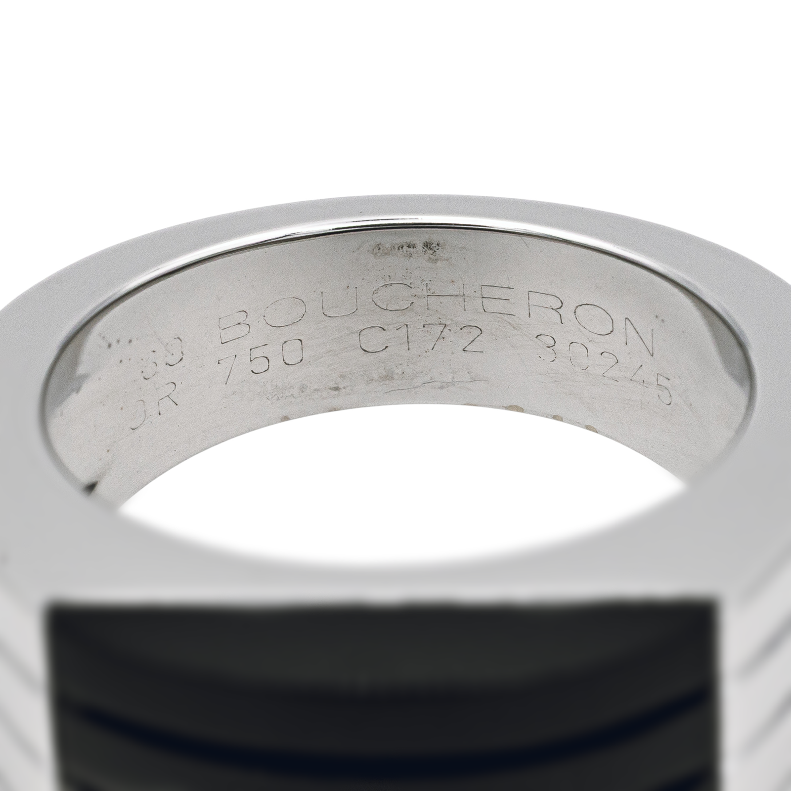 Boucheron Bague Godron Or blanc Onyx