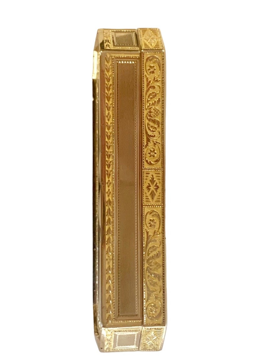 Gold snuffbox by David Lhonorey