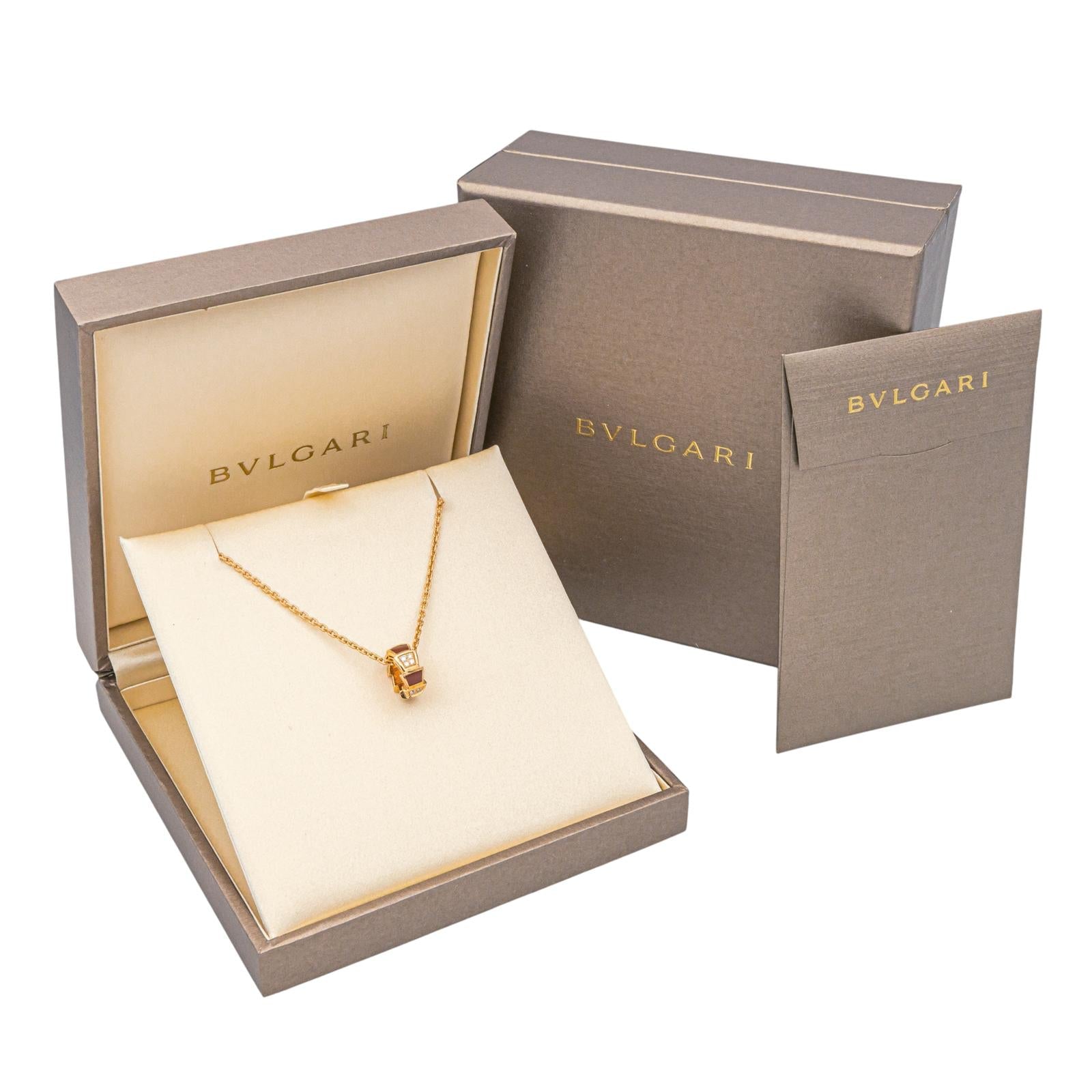 Bulgari Collier Serpenti Or rose Cornaline occasion vendu full set