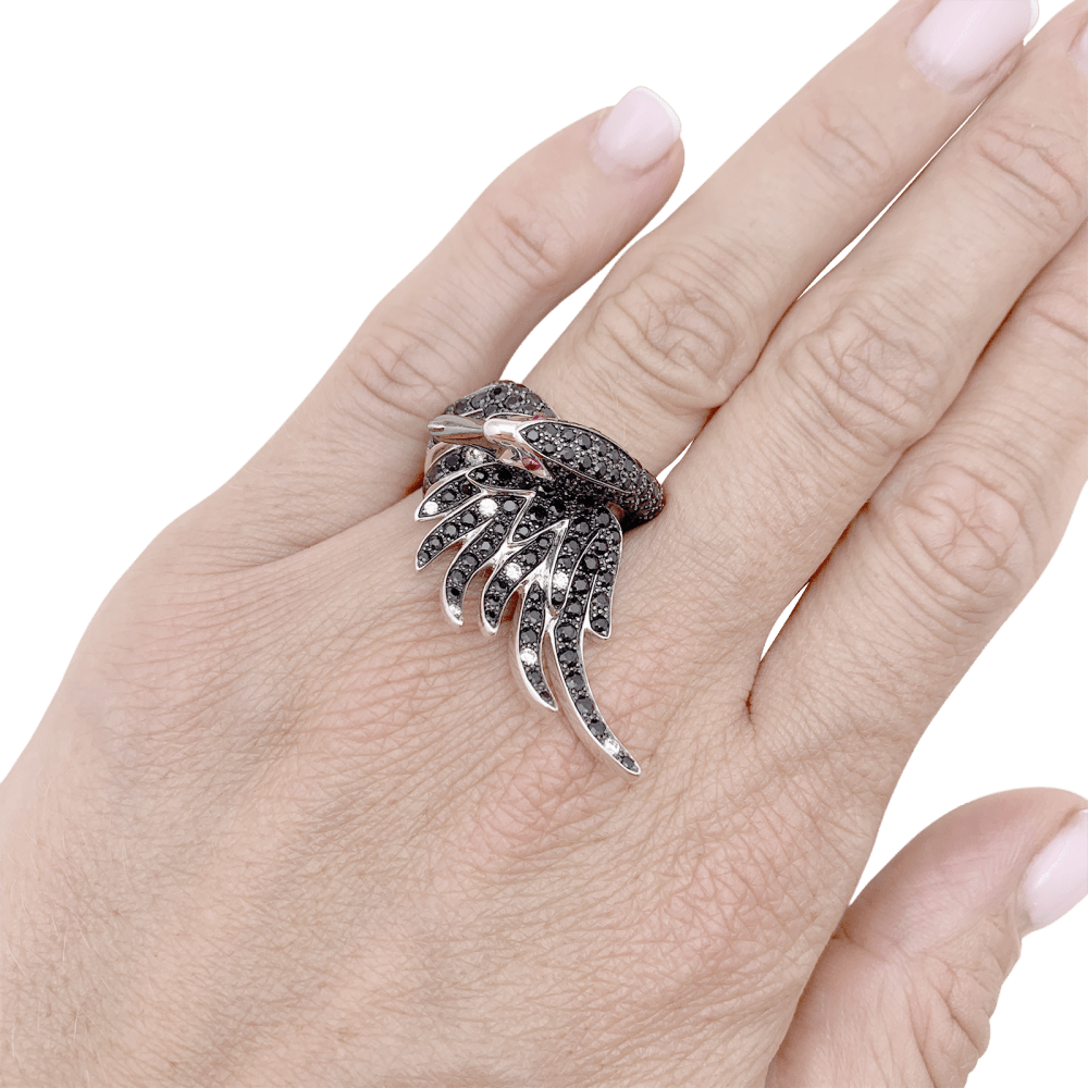 Bague Boucheron, "Animaux de Collection : "Cypris, le Cygne", or blanc, saphirs, diamants, rubis.