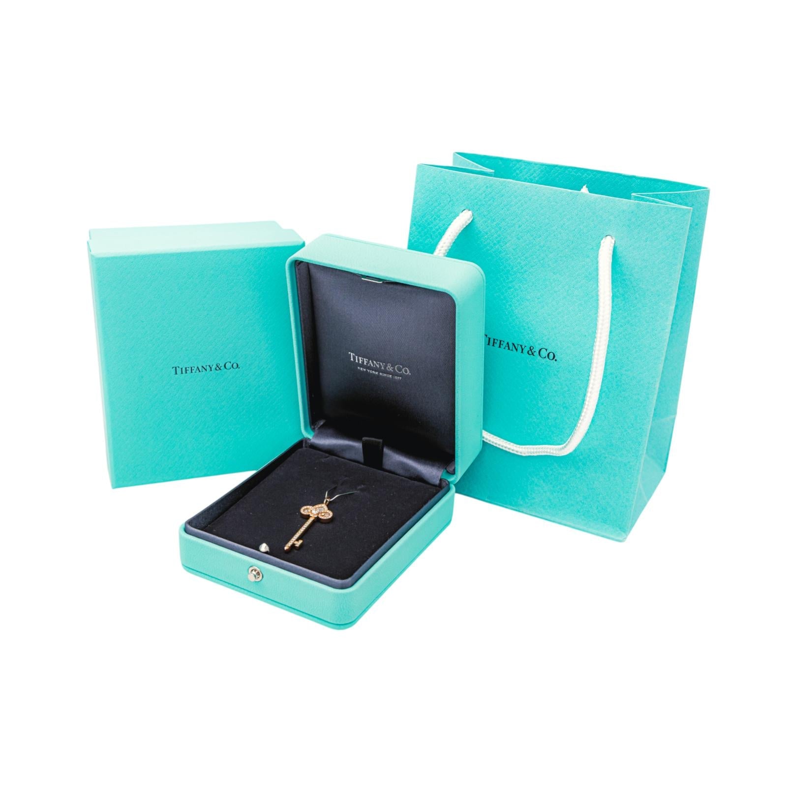 Tiffany & co Pendentif Clé fleur de lys Or rose Diamant, Nacre