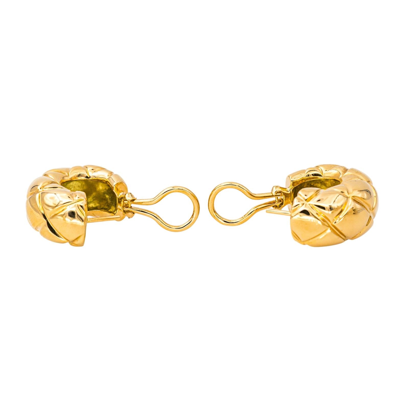 Chaumet Boucles d'oreilles Demi créoles Or jaune