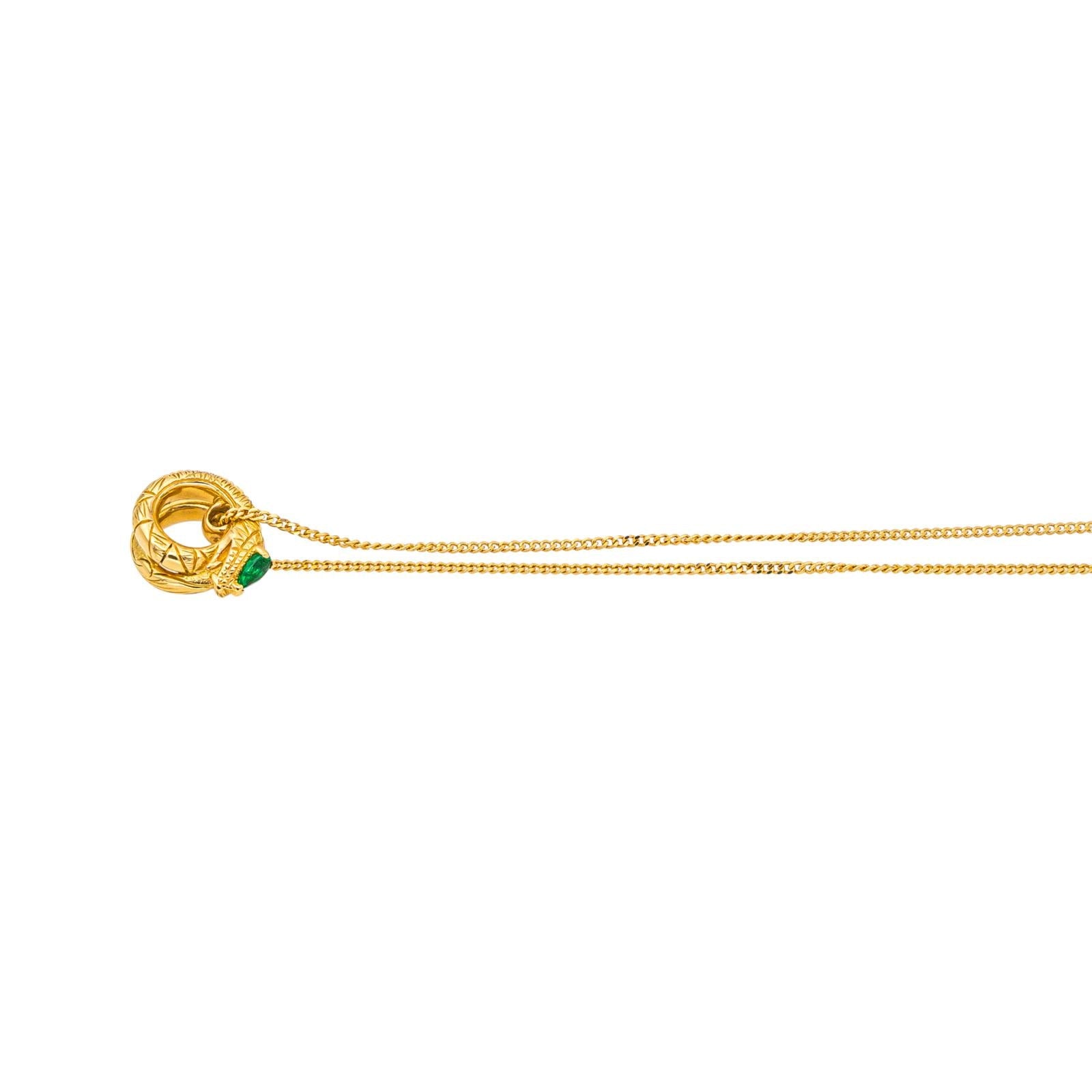 Gucci Collier Pendentif Ouroboros Or jaune Emeraude