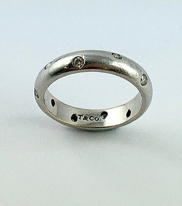 A Tiffany "Star" ring in platinum and diamonds