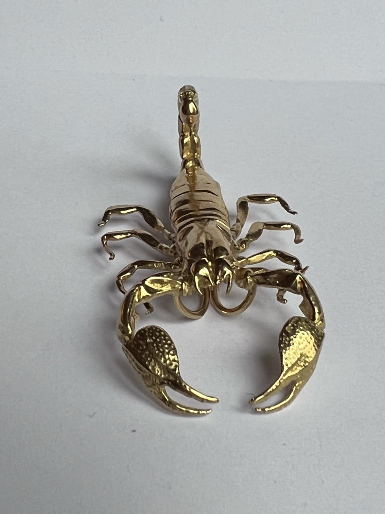 Brooch from the Sylvia Wildenstein estate