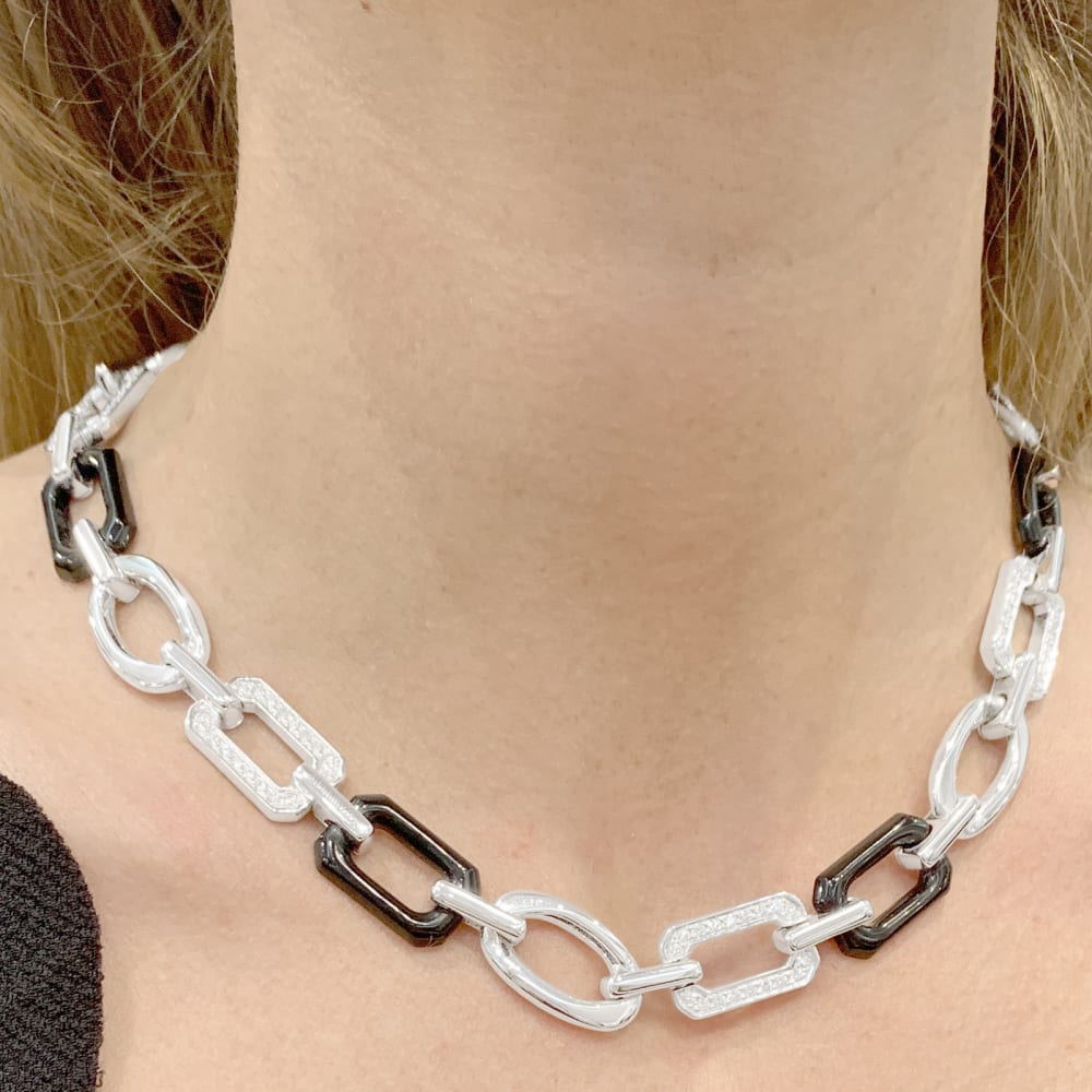 Collier Chanel, « Première Onyx », onyx, diamants, or blanc.