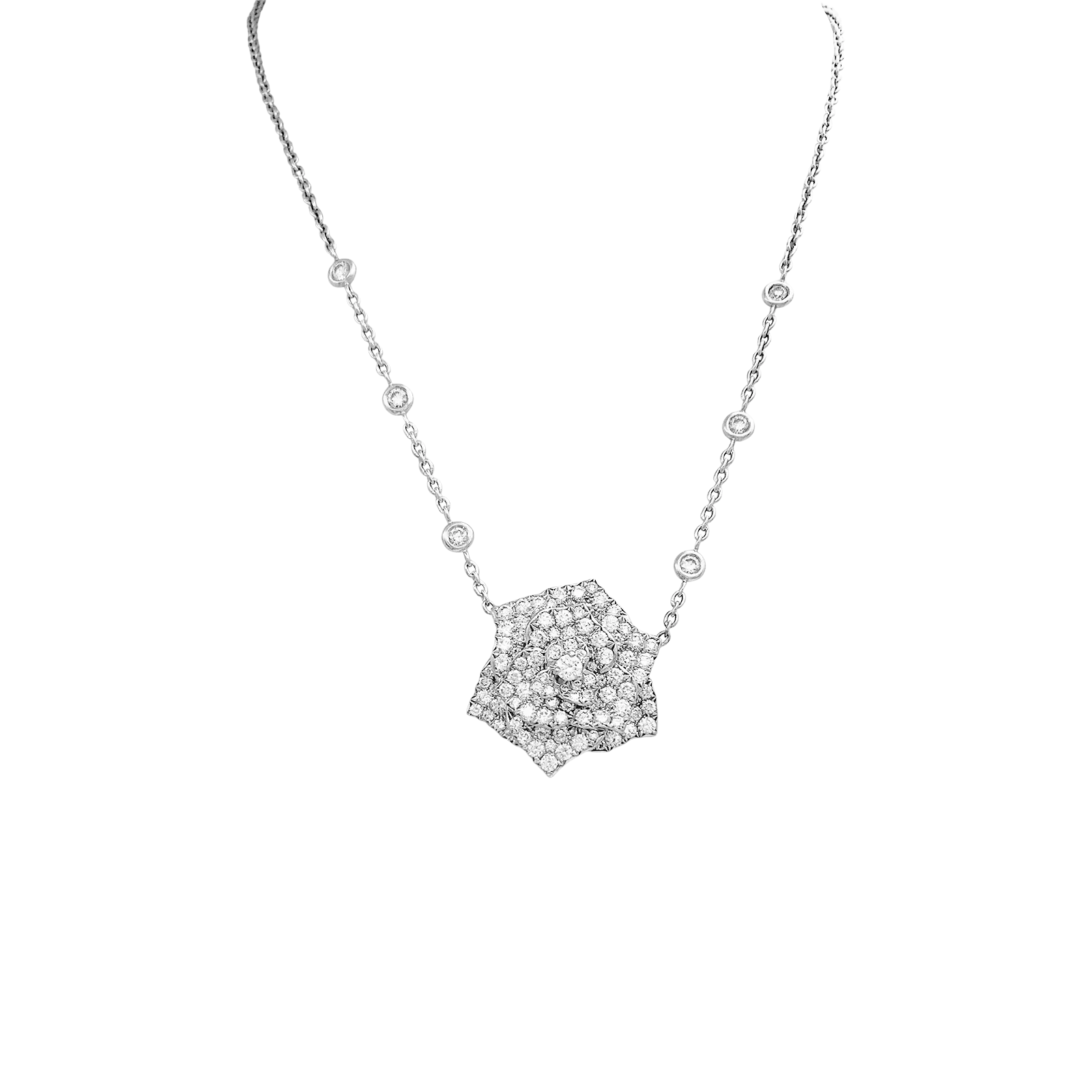 Collier Piaget "Rose" or blanc, diamants.
