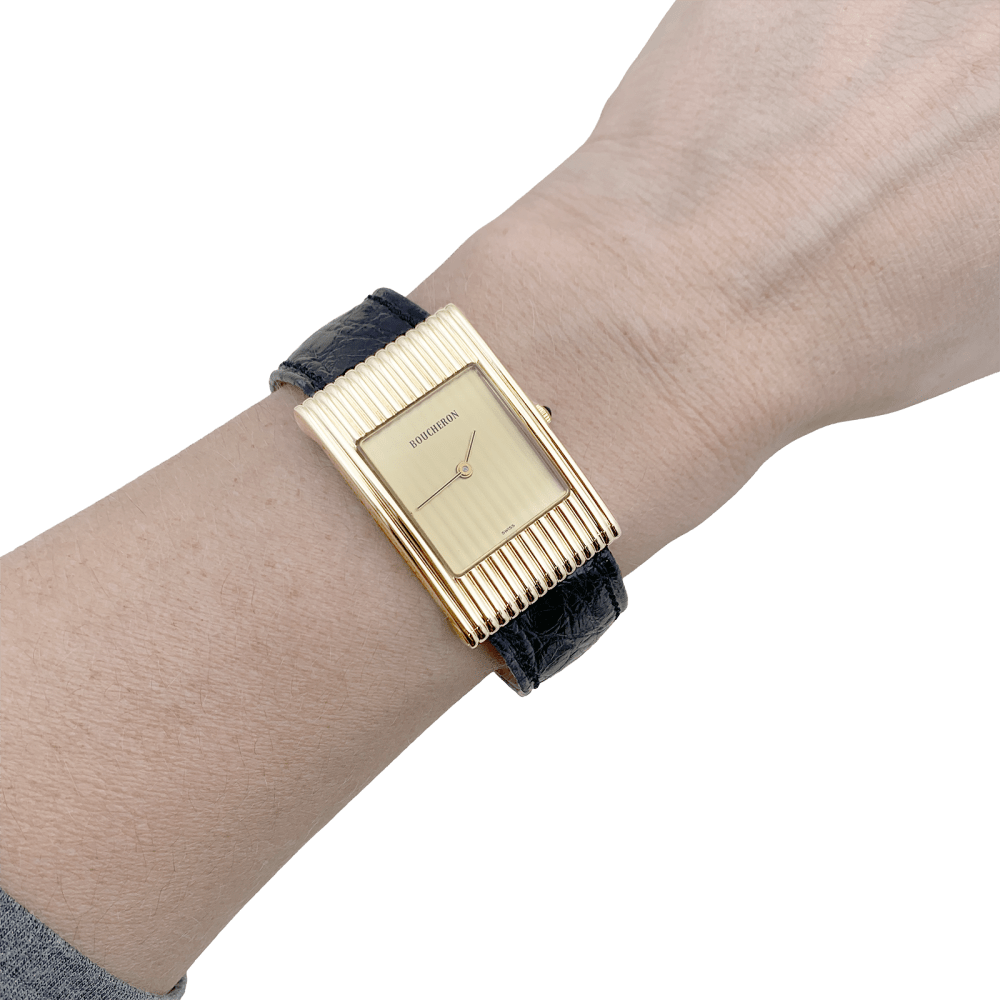 Montre-Boucheron-Reflet-vintage-or-jaune-cuir-garantie-certifiee-maison-eloe