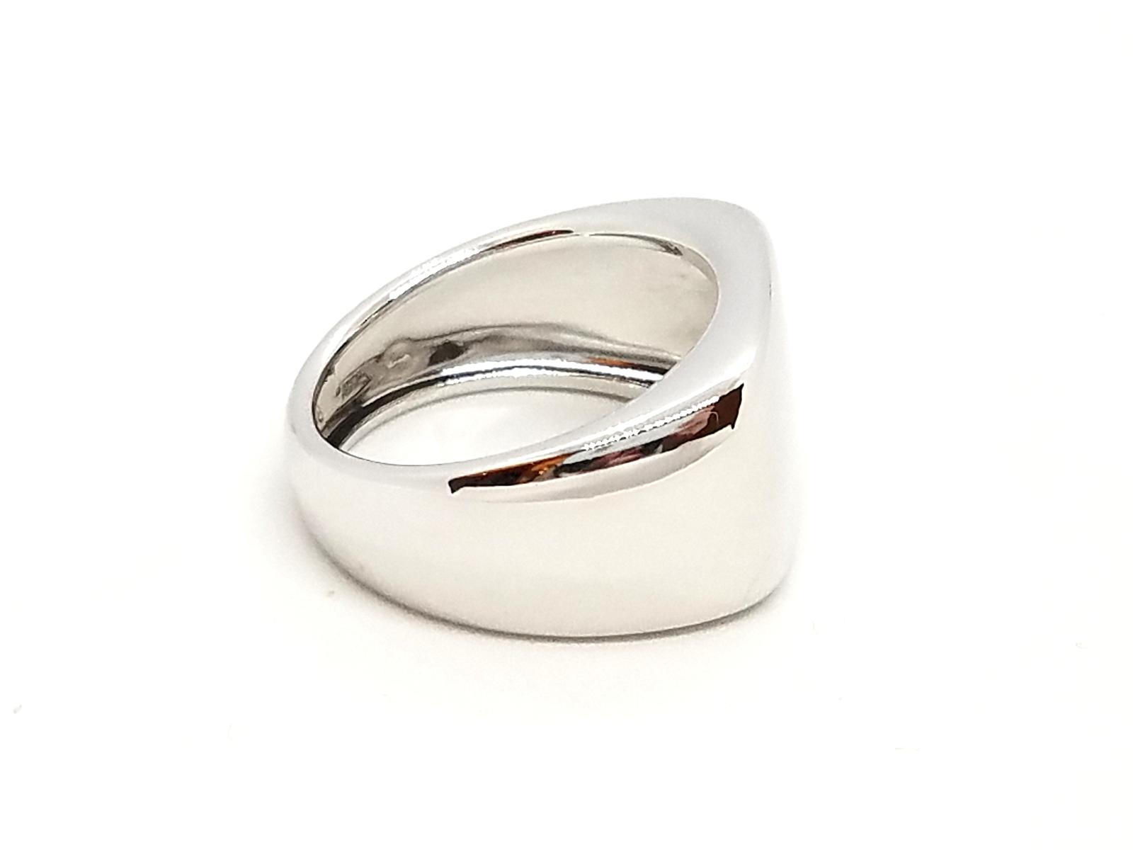 Mauboussin Signet Ring Large Cocotte White Gold