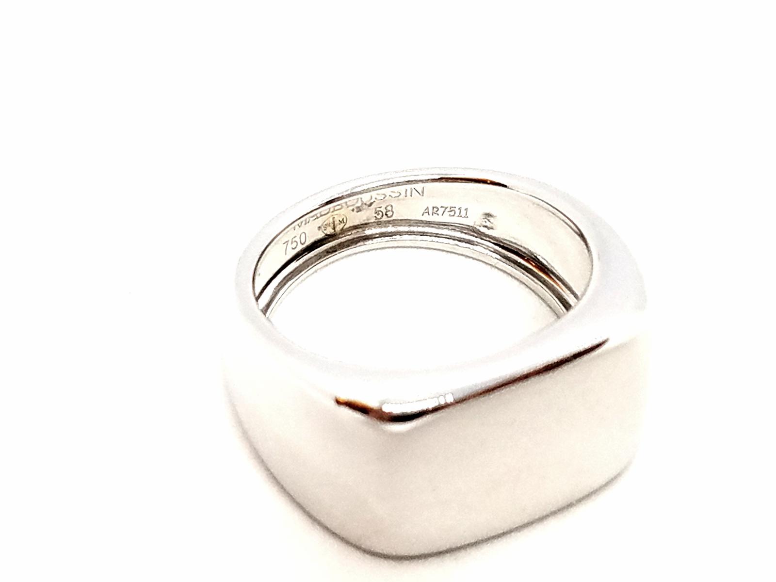 Mauboussin Signet Ring Large Cocotte White Gold