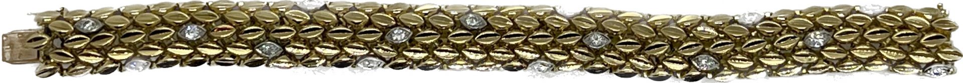 Bracelet maille grain de café or jaune 18K, platine et diamants.