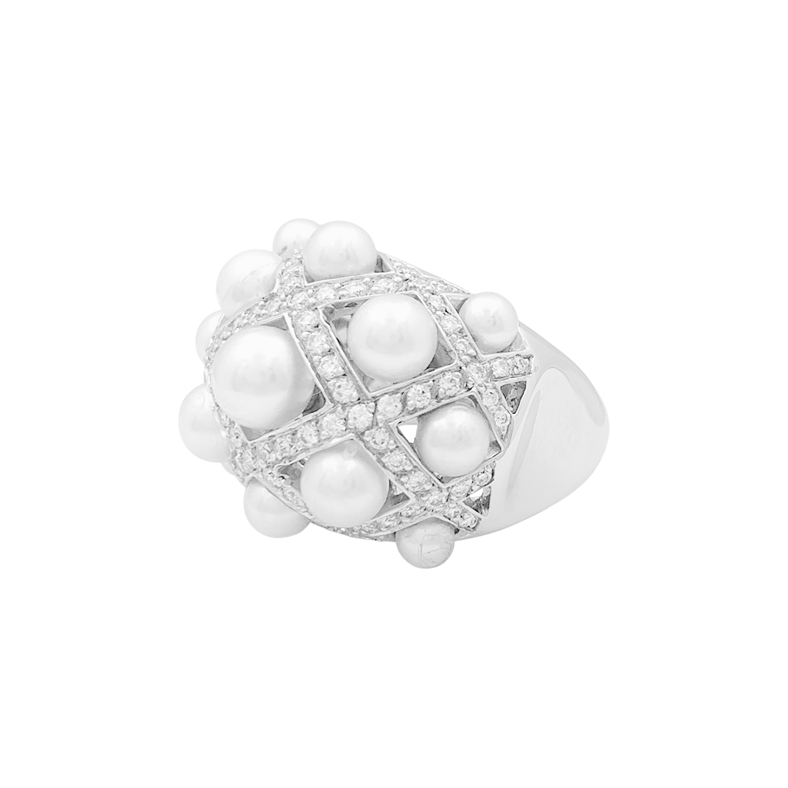 Bague CHANEL, "Baroque", or blanc, diamants, perles.