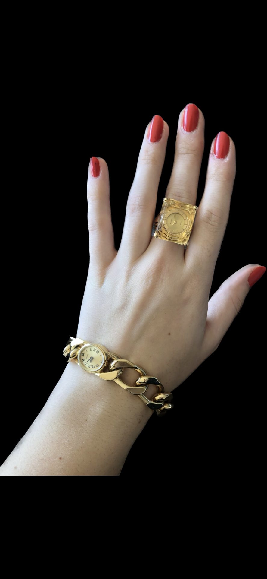 Jaeger-Le Coultre, une bague montre sertie dans une citrine.