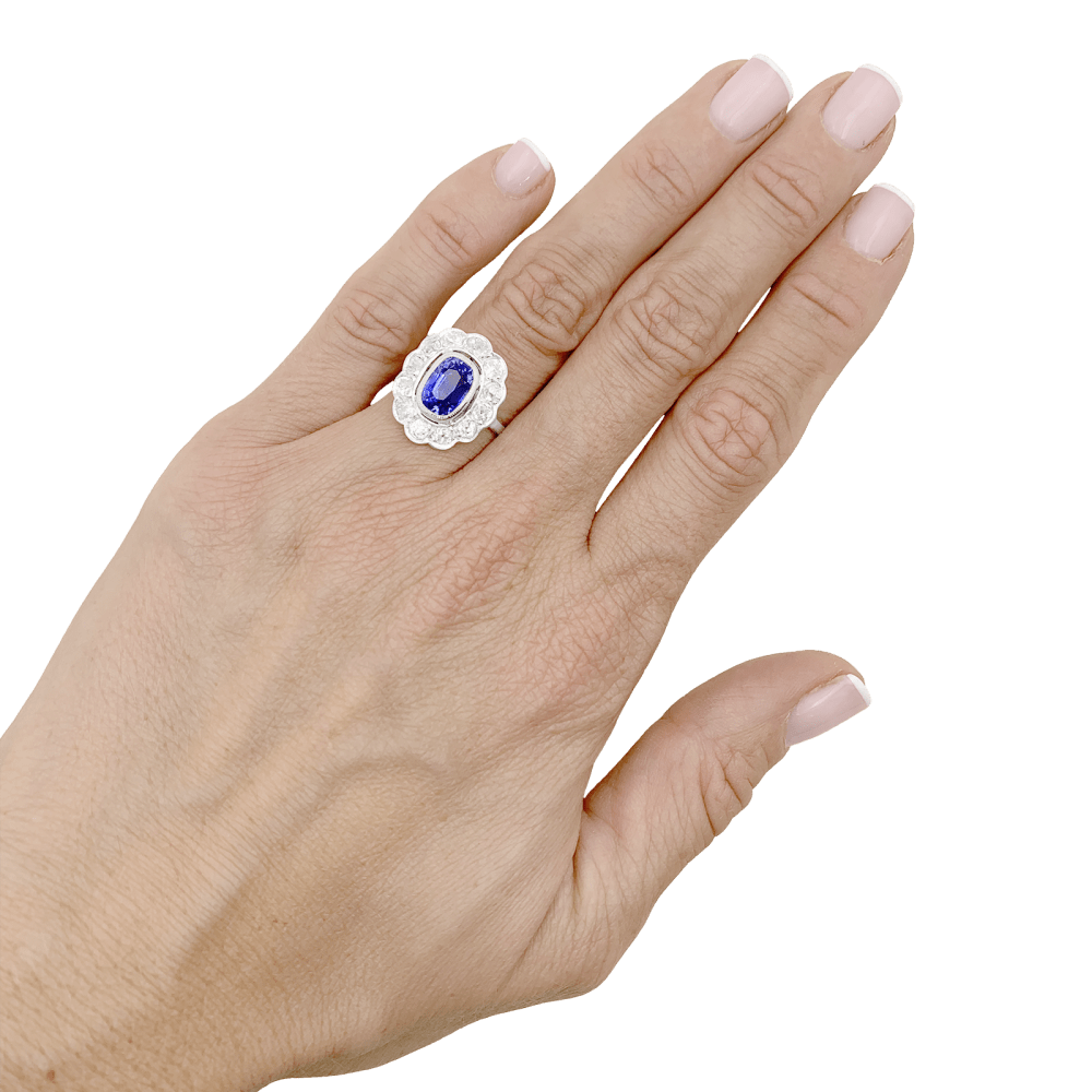 Bague pompadour platine, saphir et diamants.