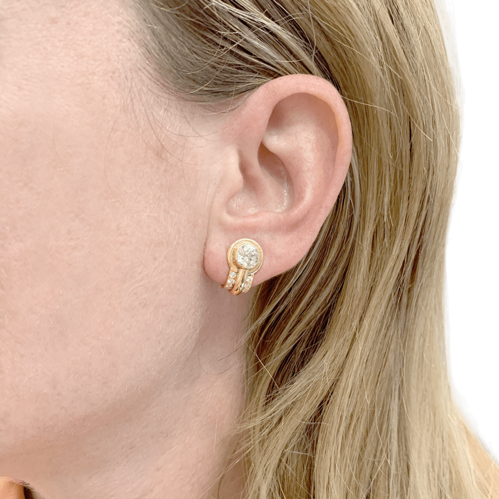 Boucles d'oreilles, or jaune et diamants.