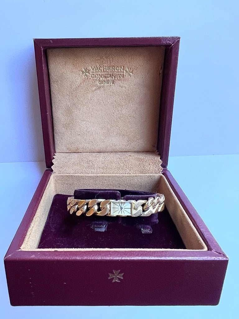 Vacheron et Constantin, une montre gourmette en or jaune 18K