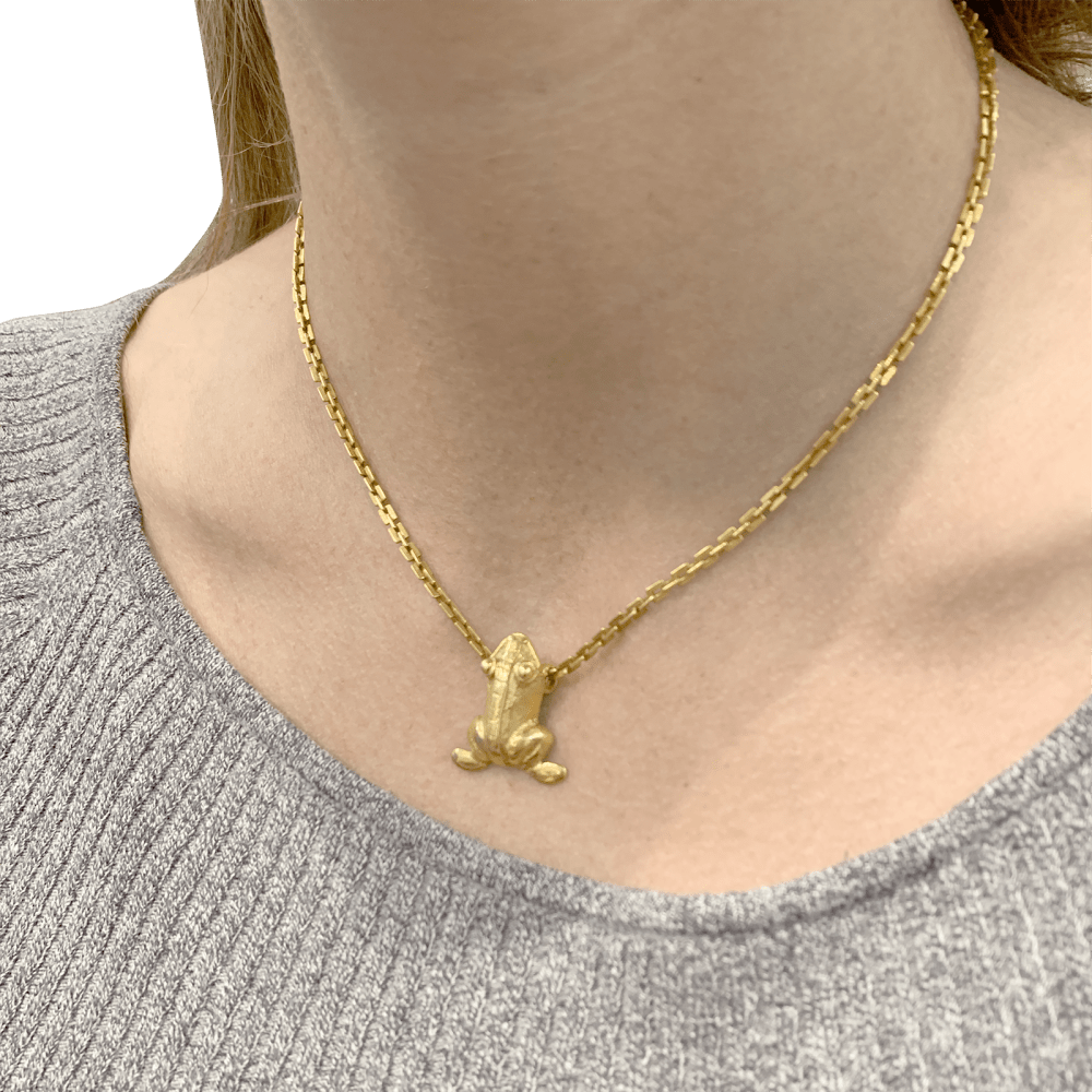 Collier « Grenouille », or jaune.