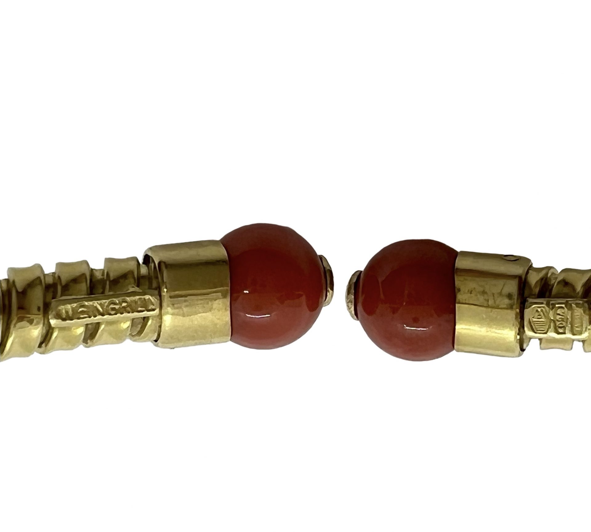 Carlo Weingrill, un trio de bracelets  vintage en or 18k