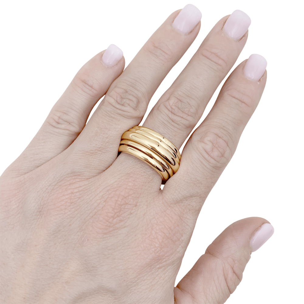 Bague Piaget, "Possession", or jaune.