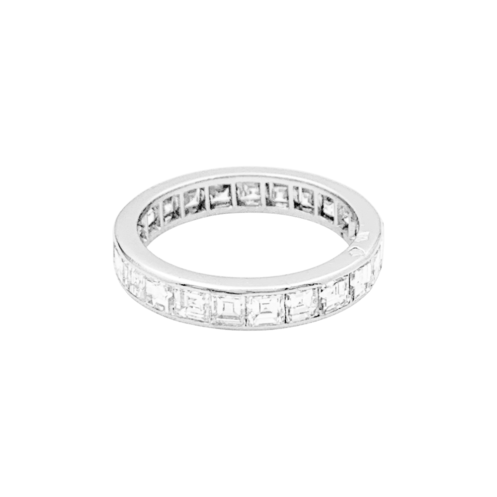 Alliance en platine et diamants. - Maison Eloe