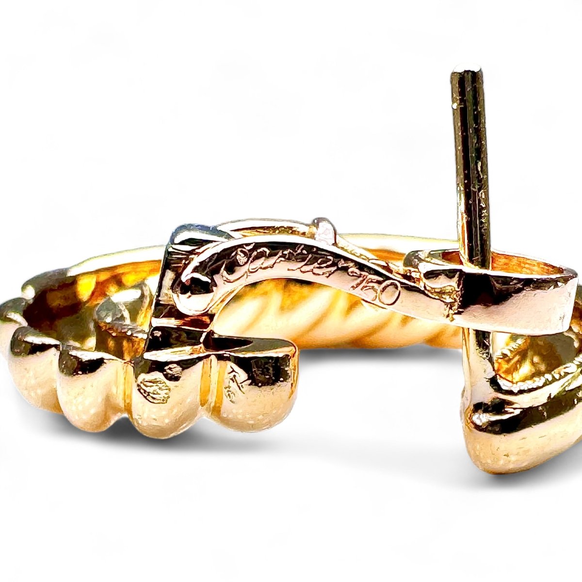 CARTIER Boucles d’oreilles créoles en or jaune. - Maison Eloe