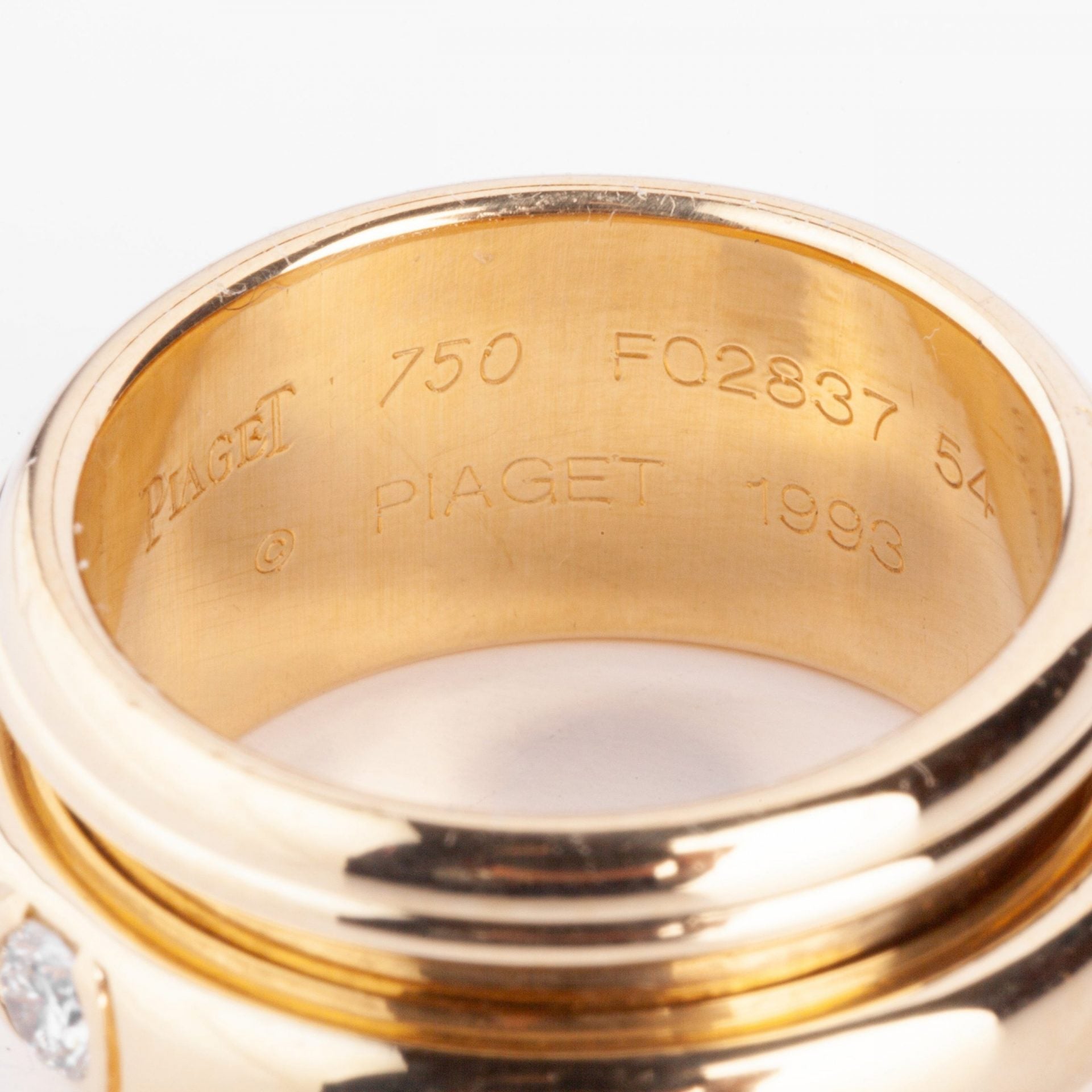 Yellow gold and diamond ring from Piaget, Possession model