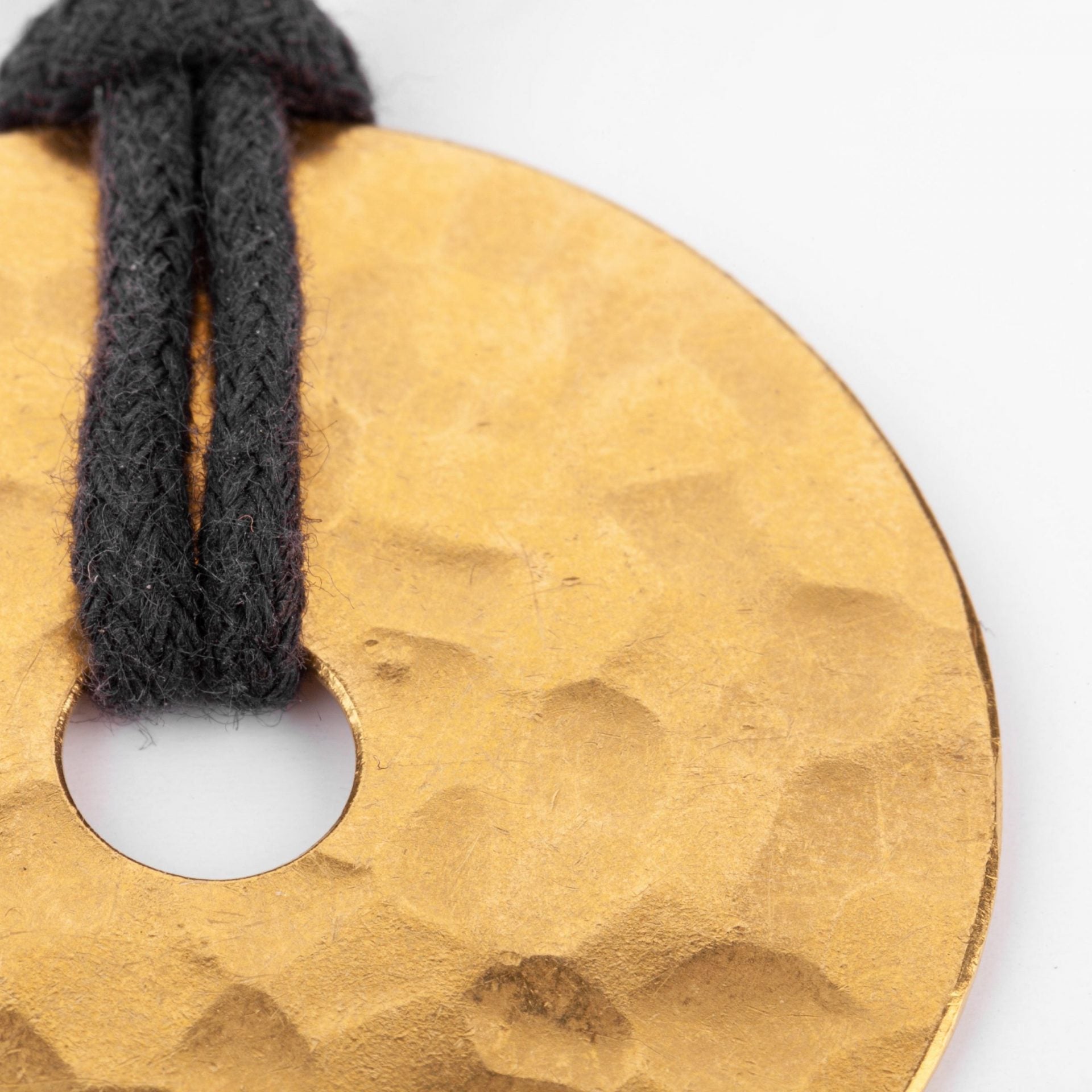 Dinh Van, Hammered pendant, target model