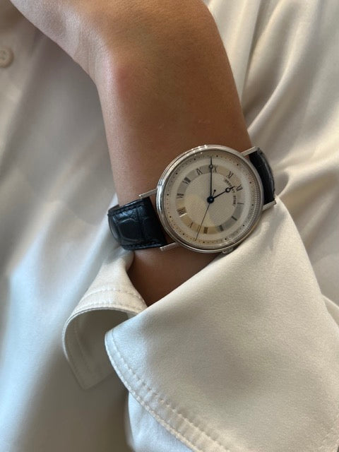 Une montre Breguet, "Marine", en or gris