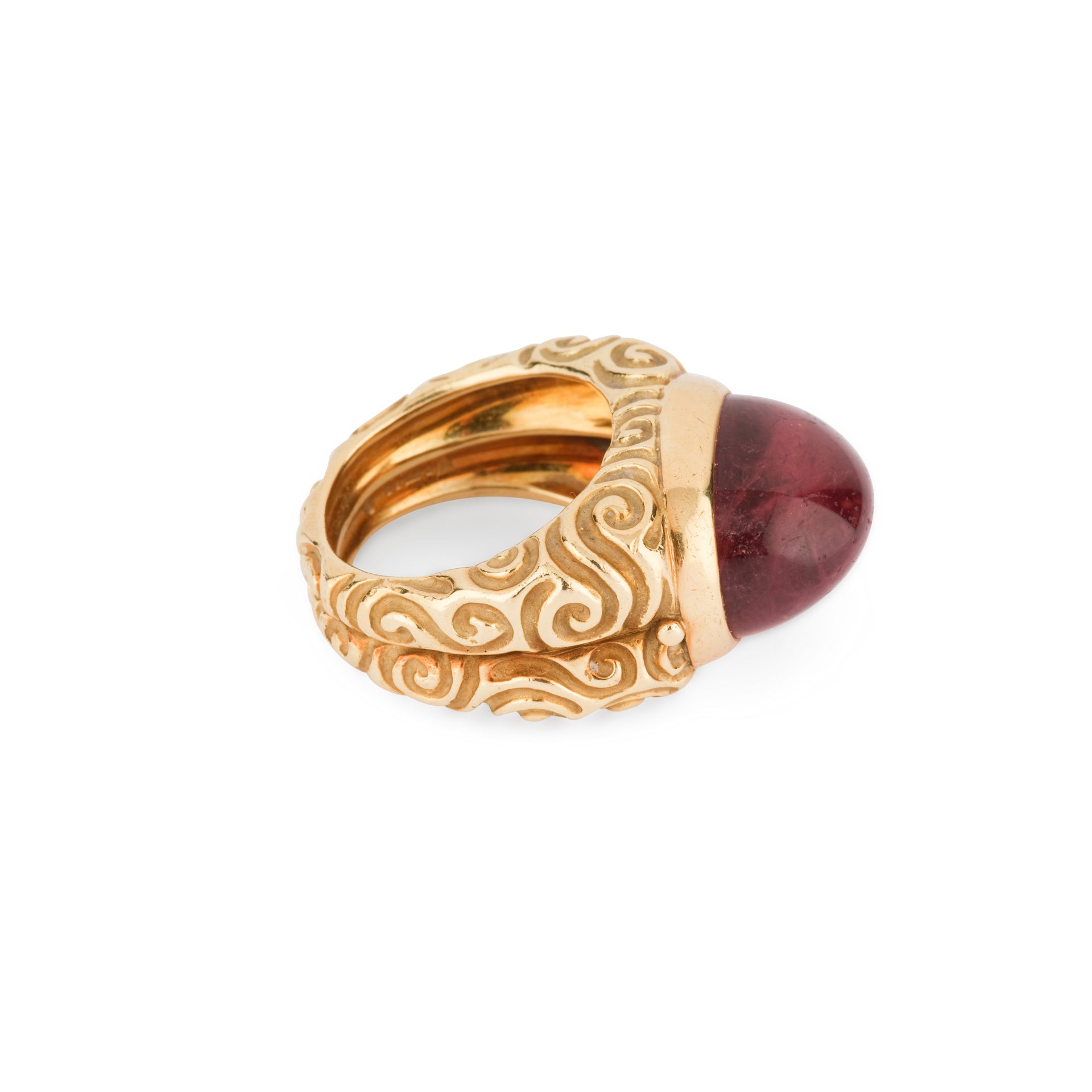 An Elisabeth Gage ring in yellow gold and tourmaline