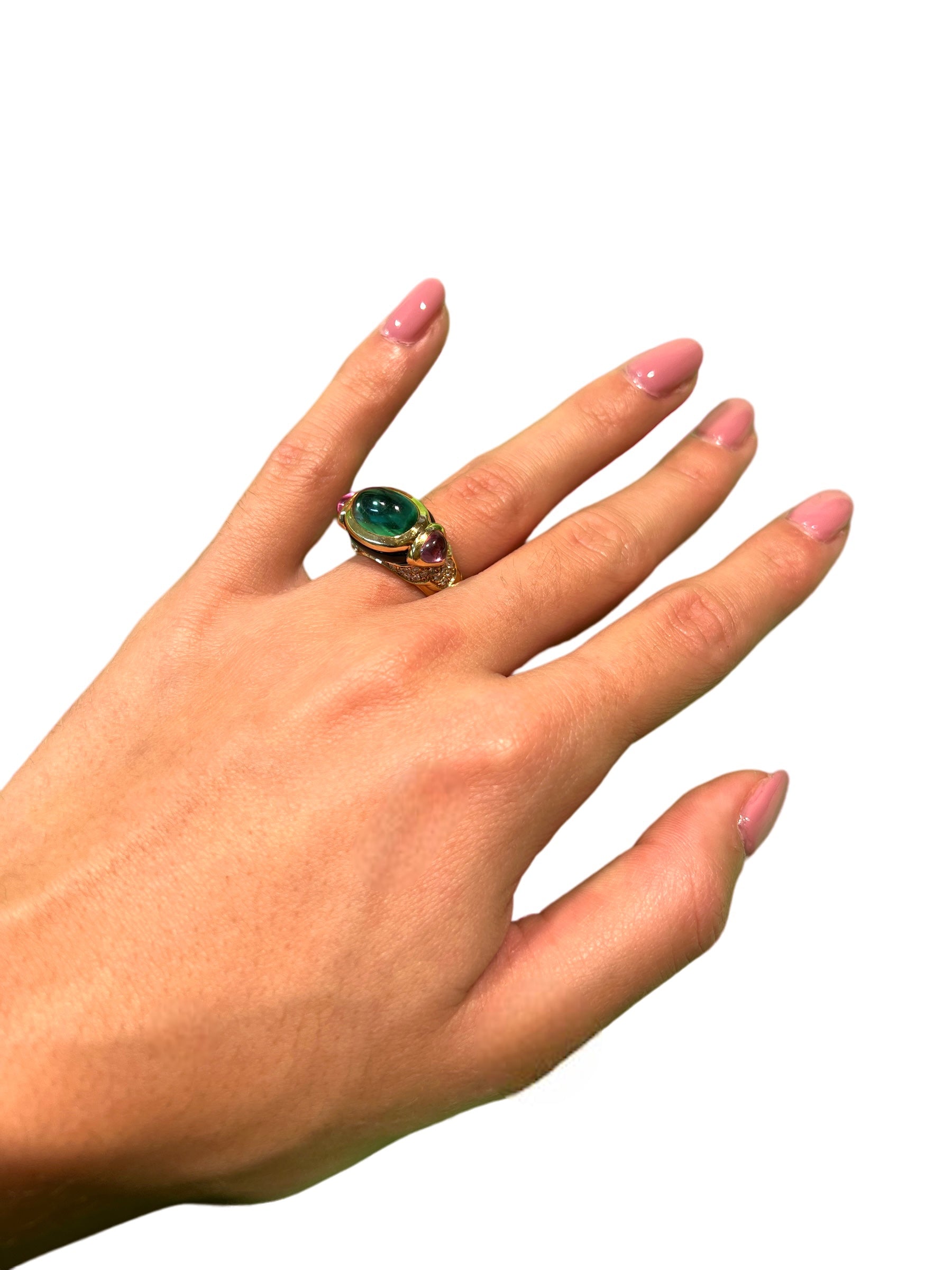 Marina B, bague en or 18K, Tourmaline verte, Tormaline rose, Diamants et Onyx.