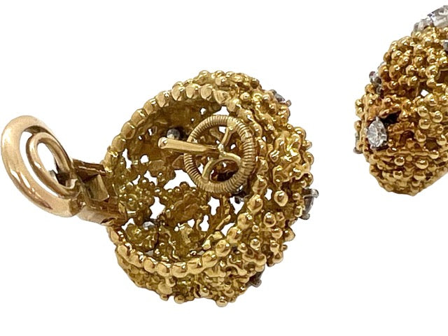 Boucheron Paris, Boucles d'oreilles vintage Or texturé et Diamants