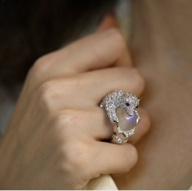 Boucheron ring "Animal Collection Bear Nanook" diamonds white gold moonstone full set