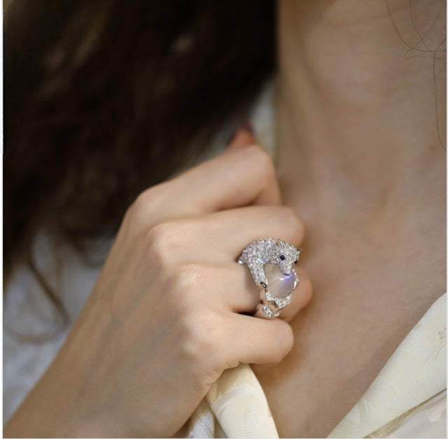 Boucheron ring "Animal Collection Bear Nanook" diamonds white gold moonstone full set