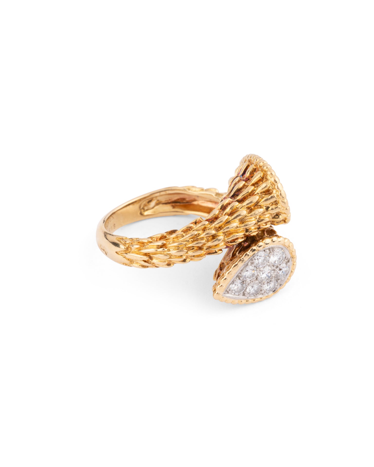 Boucheron, vintage "Serpent Bohème" ring in yellow gold, sapphires and diamonds