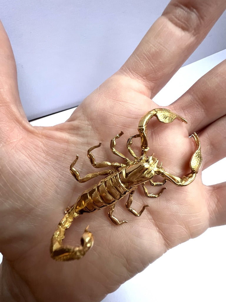 Brooch from the Sylvia Wildenstein estate