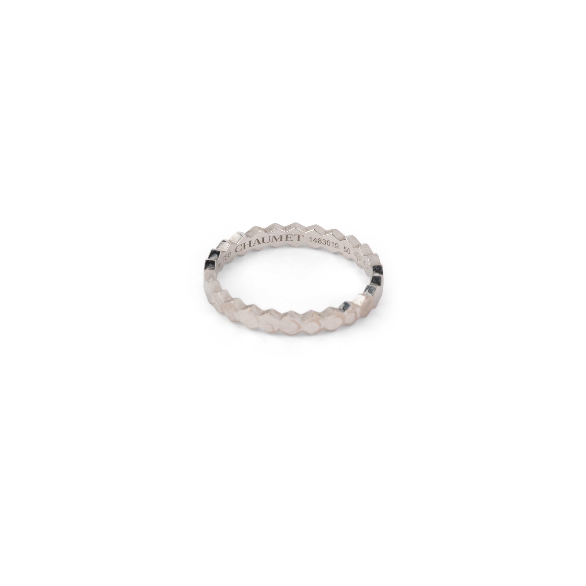 A Chaumet "Bee my Love" ring in white gold
