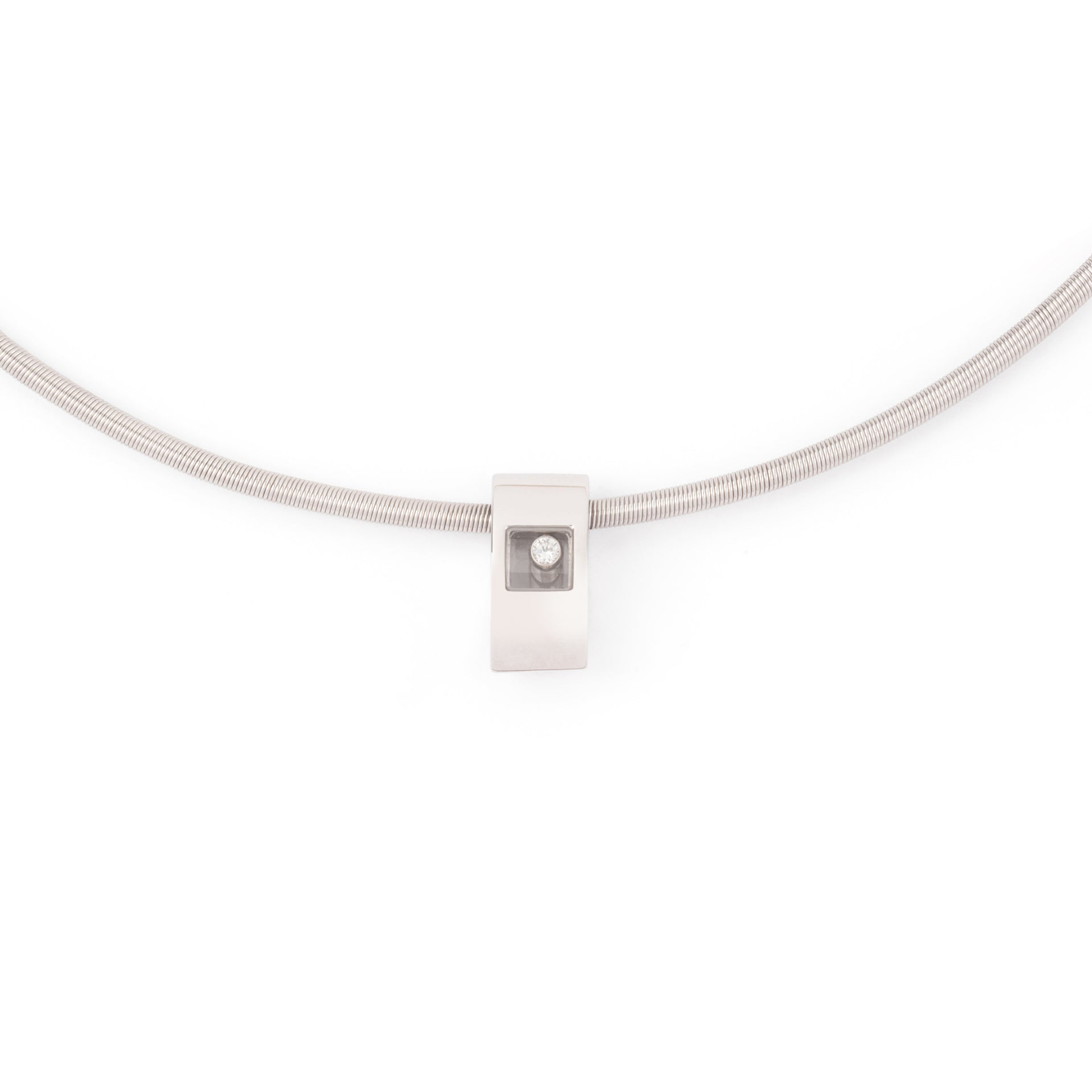 un collier Chopard, "Happy diamond", sur chaine en or blanc