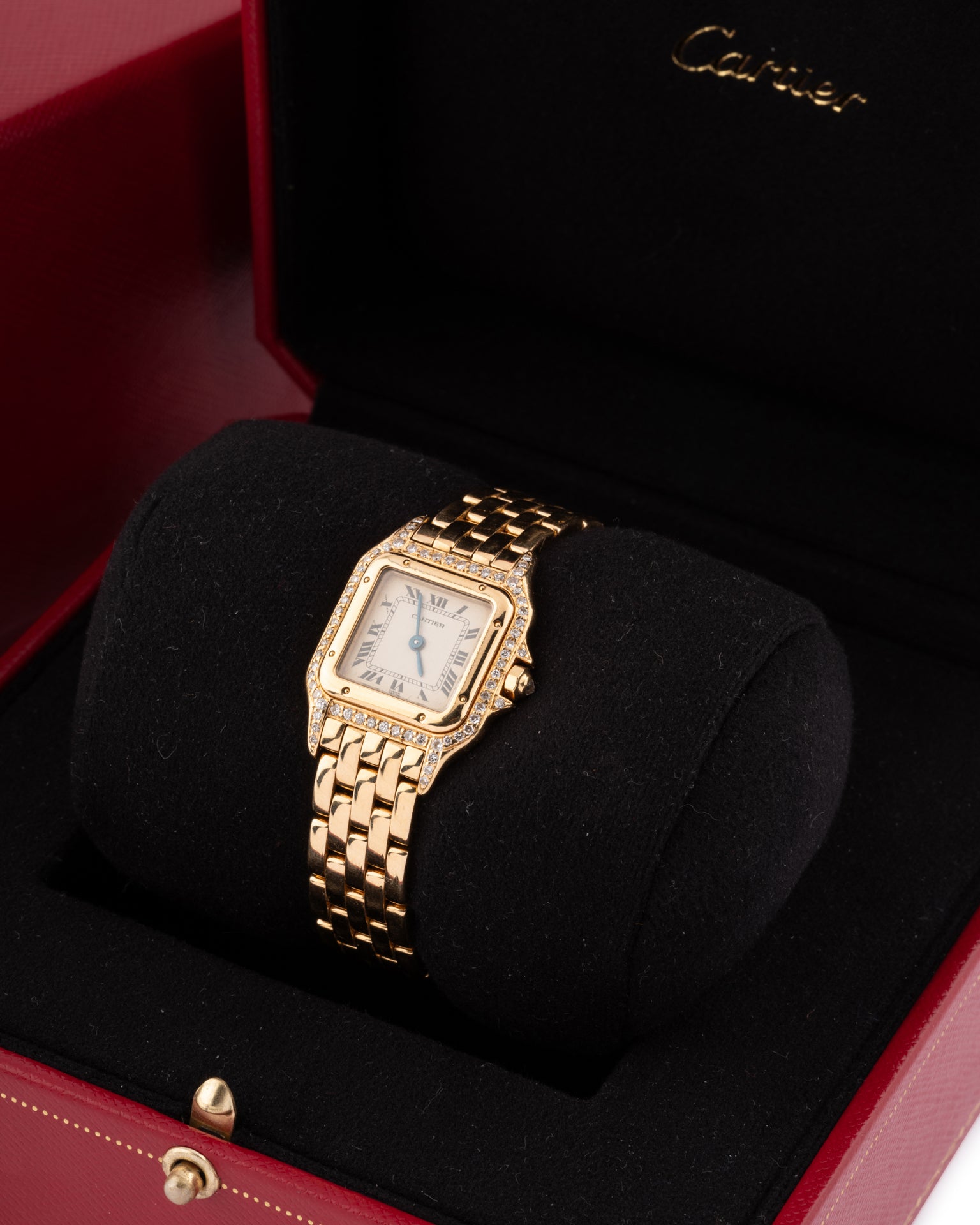 Cartier, Vintage Panthère Watch in Yellow Gold and Diamonds