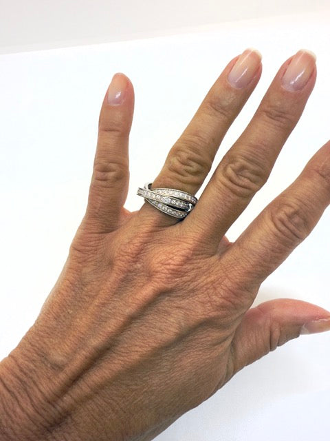 Cartier, Trinity ring in white gold with 3 rings, paved with diamonds