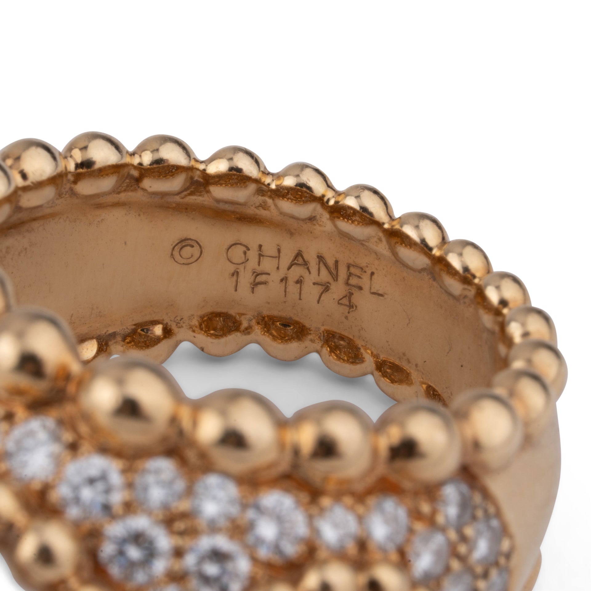 Chanel, "Baroque" Ring Yellow Gold, Diamonds and Pearls