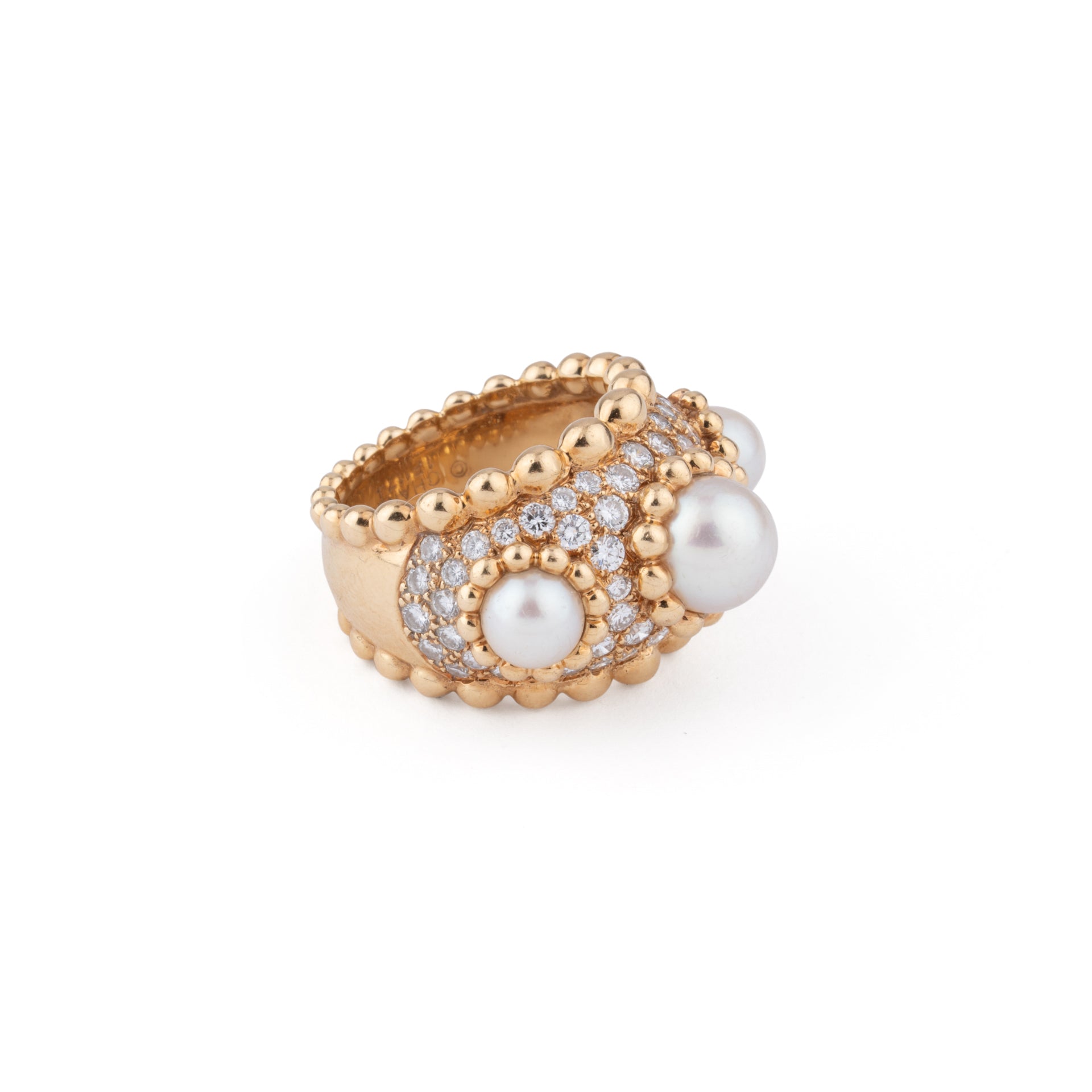 Chanel, "Baroque" Ring Yellow Gold, Diamonds and Pearls