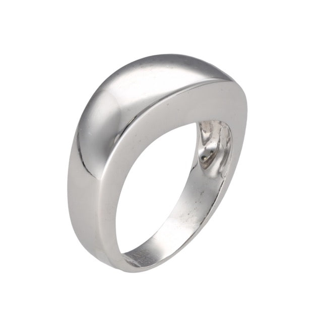Chaumet, "Valse" ring in 18K white gold, vintage