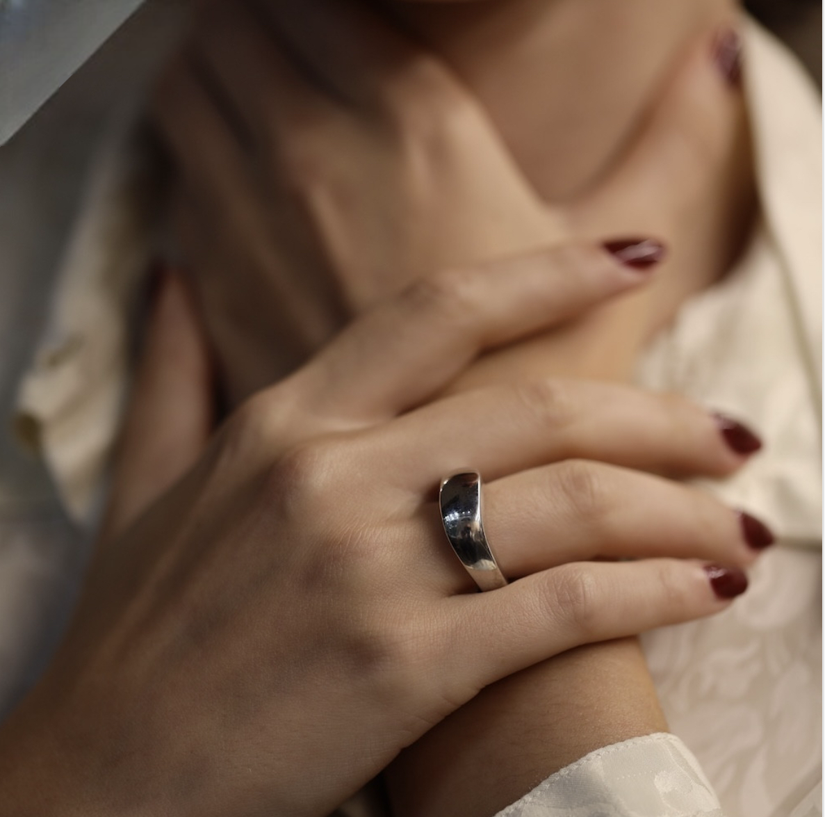 Chaumet, bague "Valse" en or gris 18 K, vintage