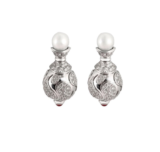 Chopard, boucles d'oreilles pendantes or blanc diamants perles et rubis