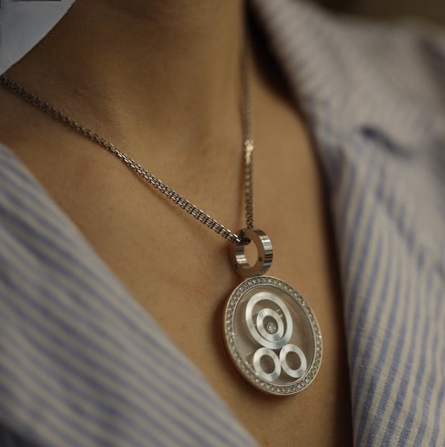 Chopard chaîne pendentif "Happy Spirit" en or gris et diamants s