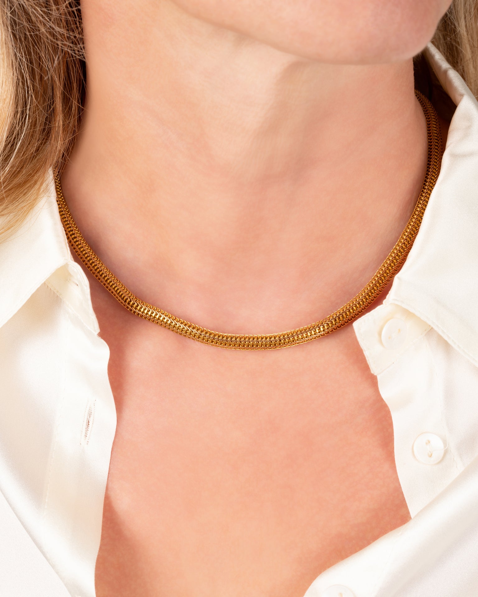 Collier signé Auguste Cahen dit "Lion"  Or jaune maille tissée vers 1865