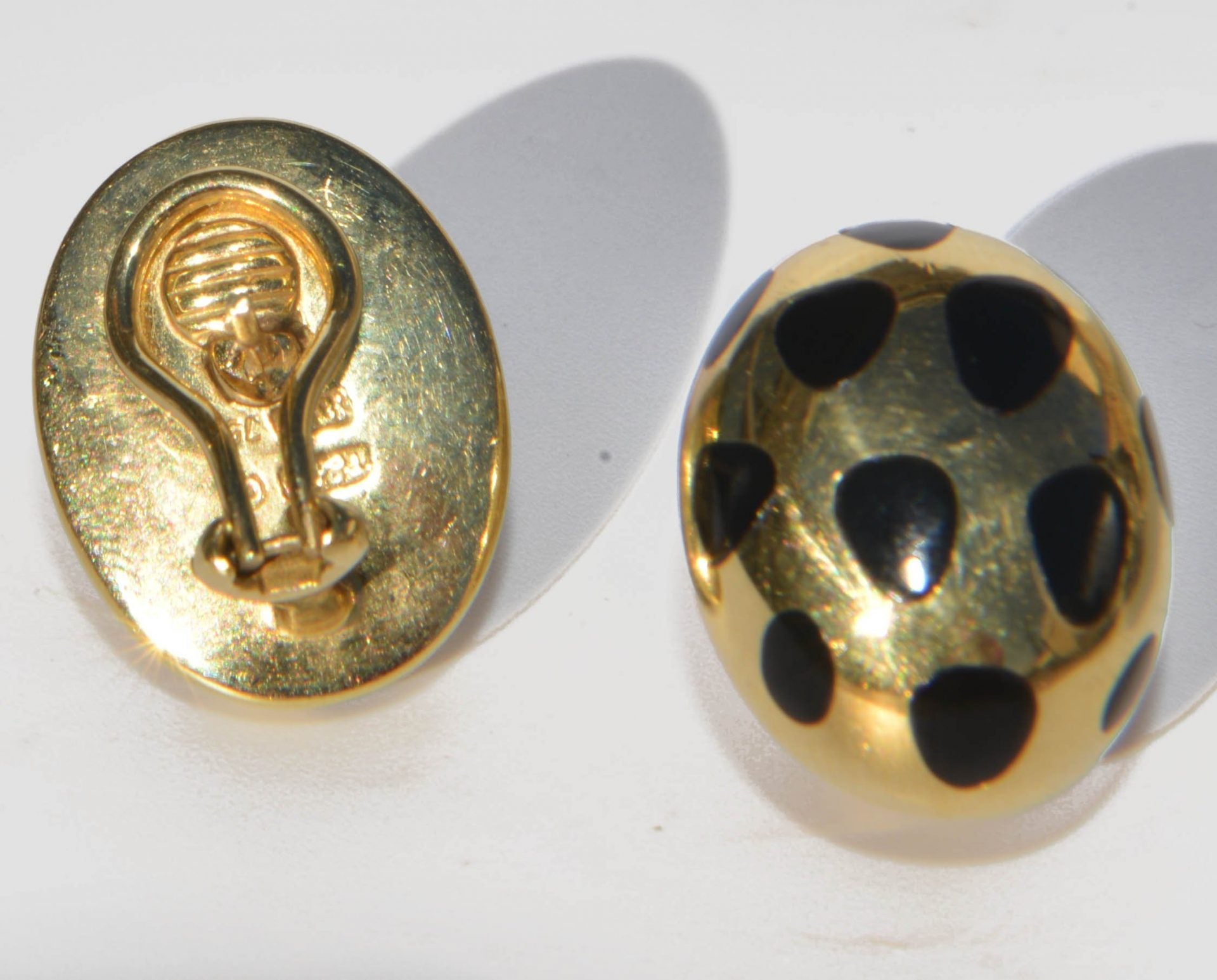 Boucle d'oreilles or jaune et jade noir Angela Cummings pour Tiffany