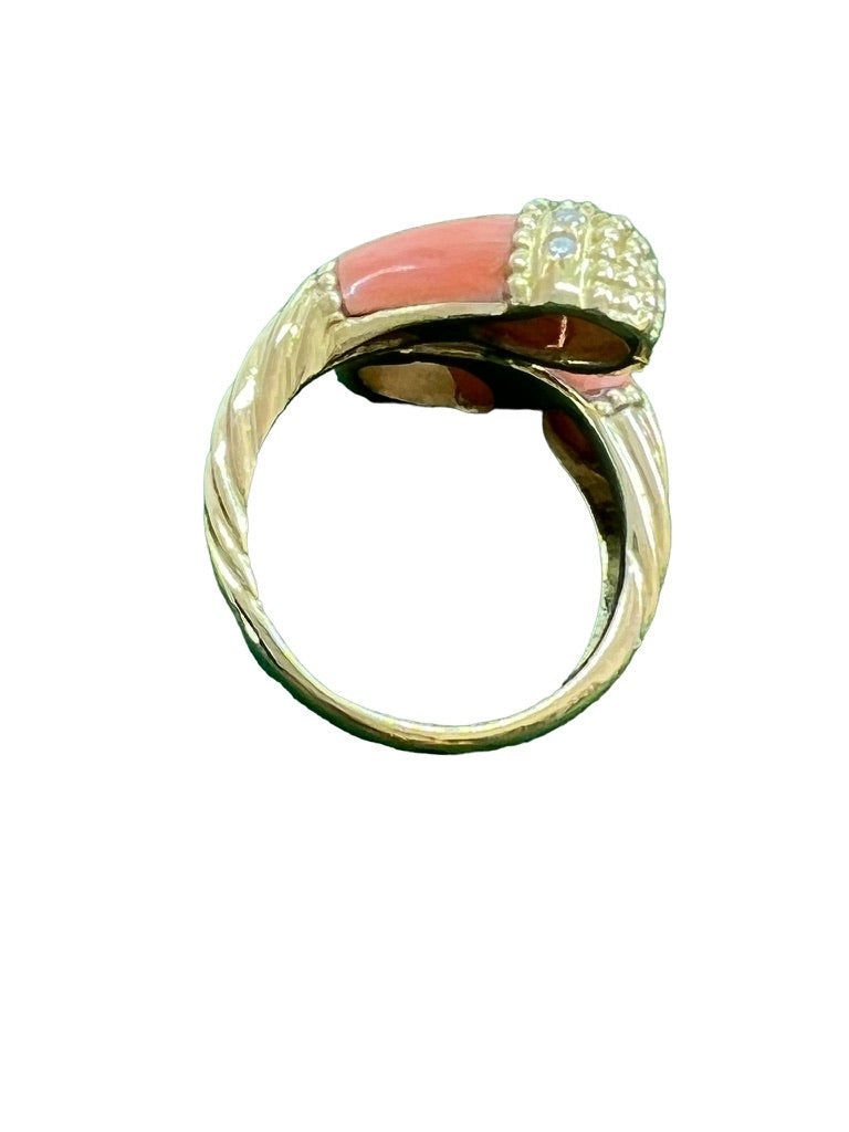 Ring signed Pierre and Jean Bellin in gold, coral and diamonds.