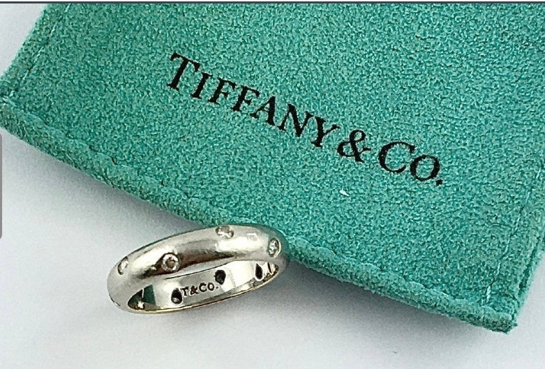 Une Bague Tiffany"Etoile" en platine et diamants